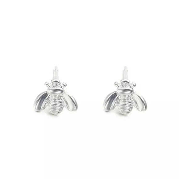 NEW Dainty Silver Bee Stud Earrings - Picture 3 of 3